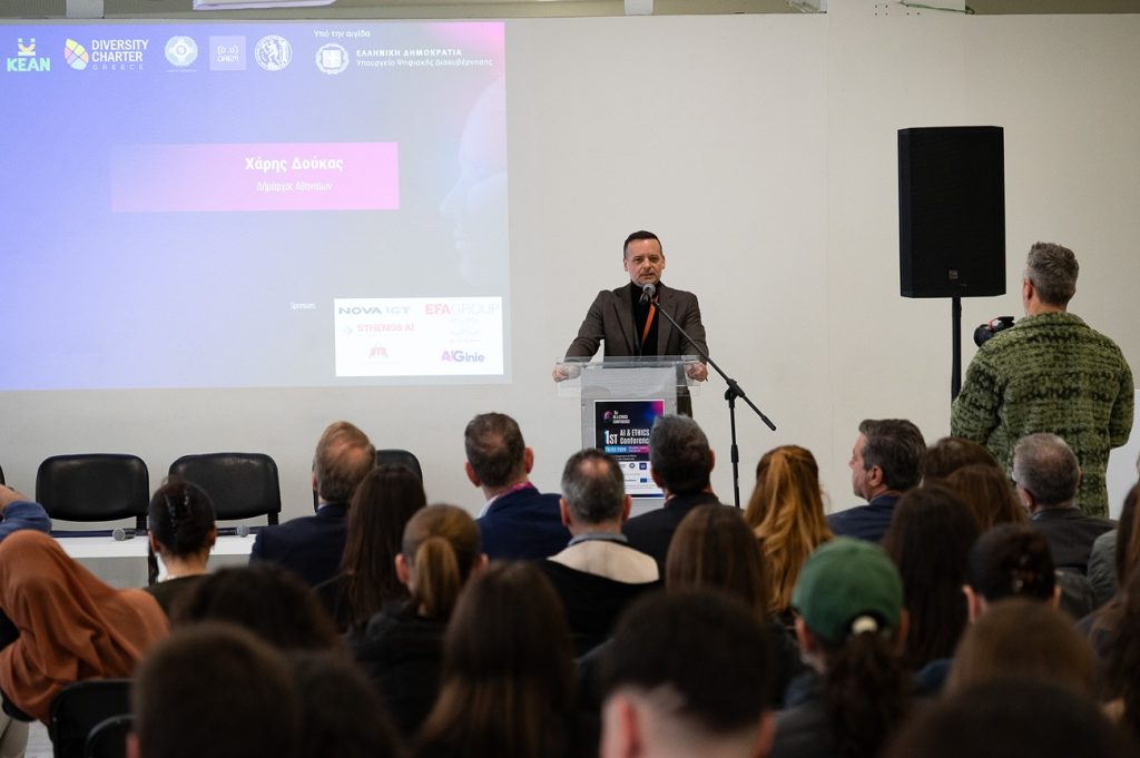 Ο Δήμαρχος Αθηναίων Χάρης Δούκας